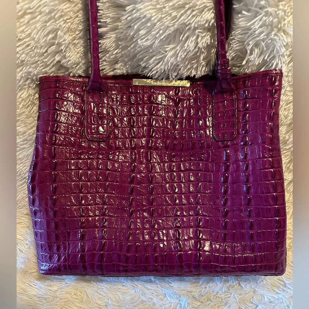 Brahmin pink crocodile expandable shoulder bag tote - Picture 2 of 12